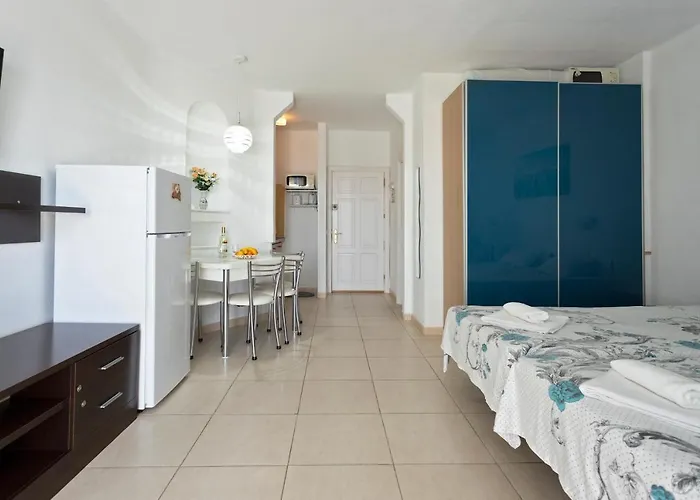 Ocean View Апартаменти *